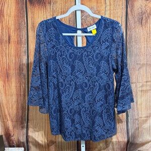 🚨(4/$10) Star Vixen Lace Bell Sleeve Blouse Size XL